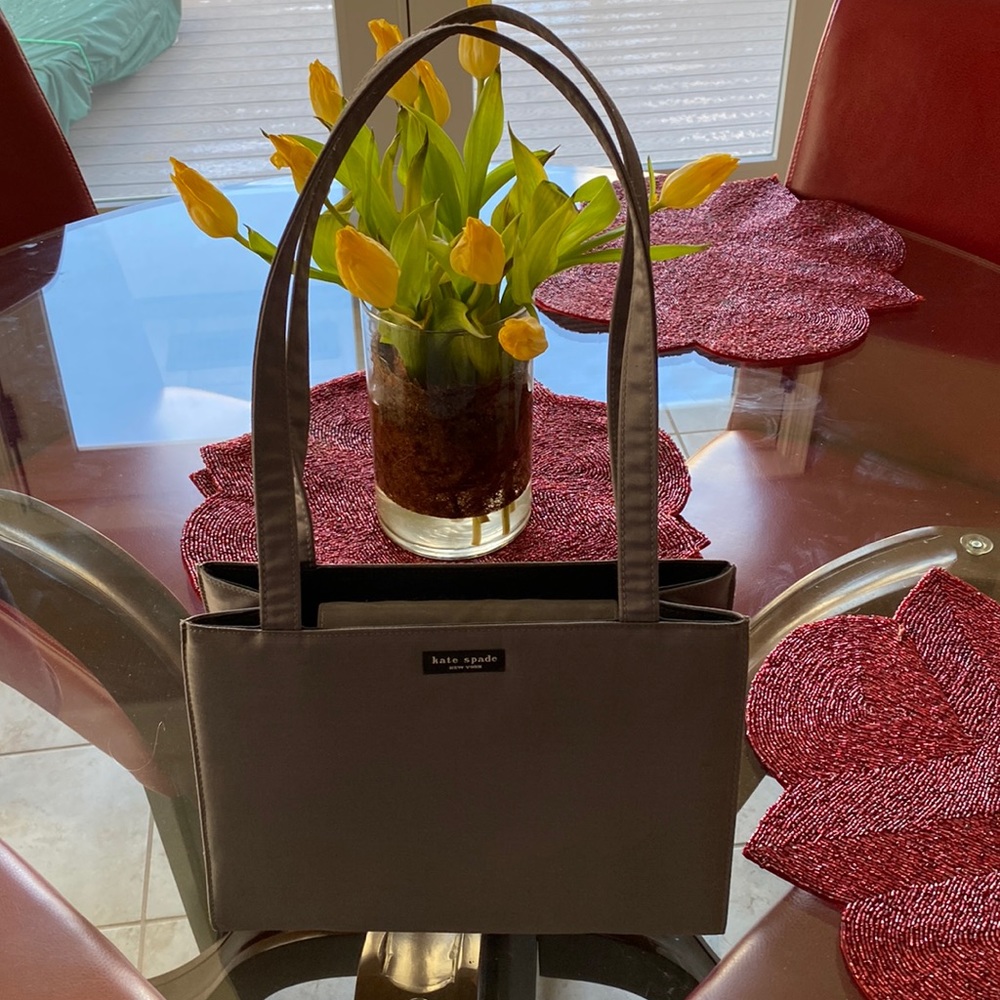 Kate Spade handbag - purse. Excellent condition